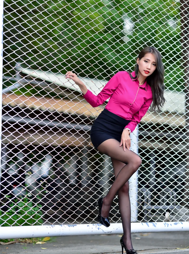 [Mzsock] NO.199 Anita Huang Yunfei OL black silk high heels beautiful legs street photography#[105P]-81