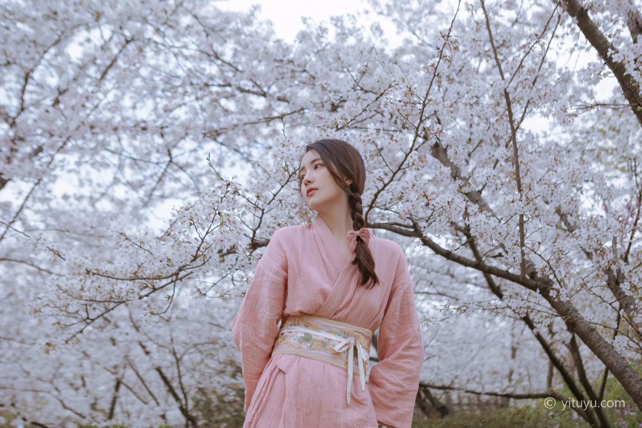 [YITUYU] 2021.05.19 Vol.057 – The wind is getting warmer and the cherry blossoms will be blooming A little April#[24P]-11