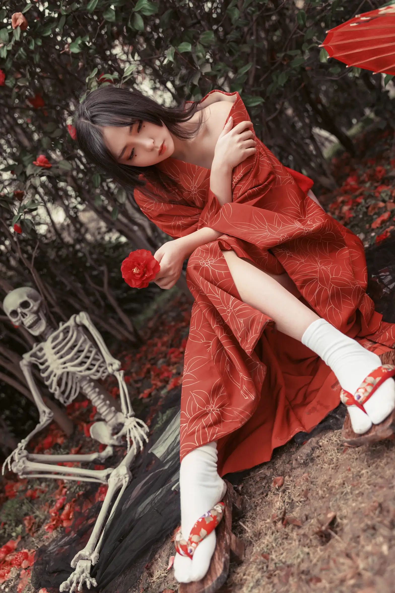 [YITUYU] 2022.07.31 Vol.1594 – Burial Flowers Ink and red dust#[23P]-5